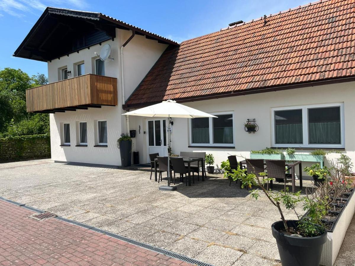 Danner Familien-Ferienwohnungen Schoerfling Am Attersee Extérieur photo