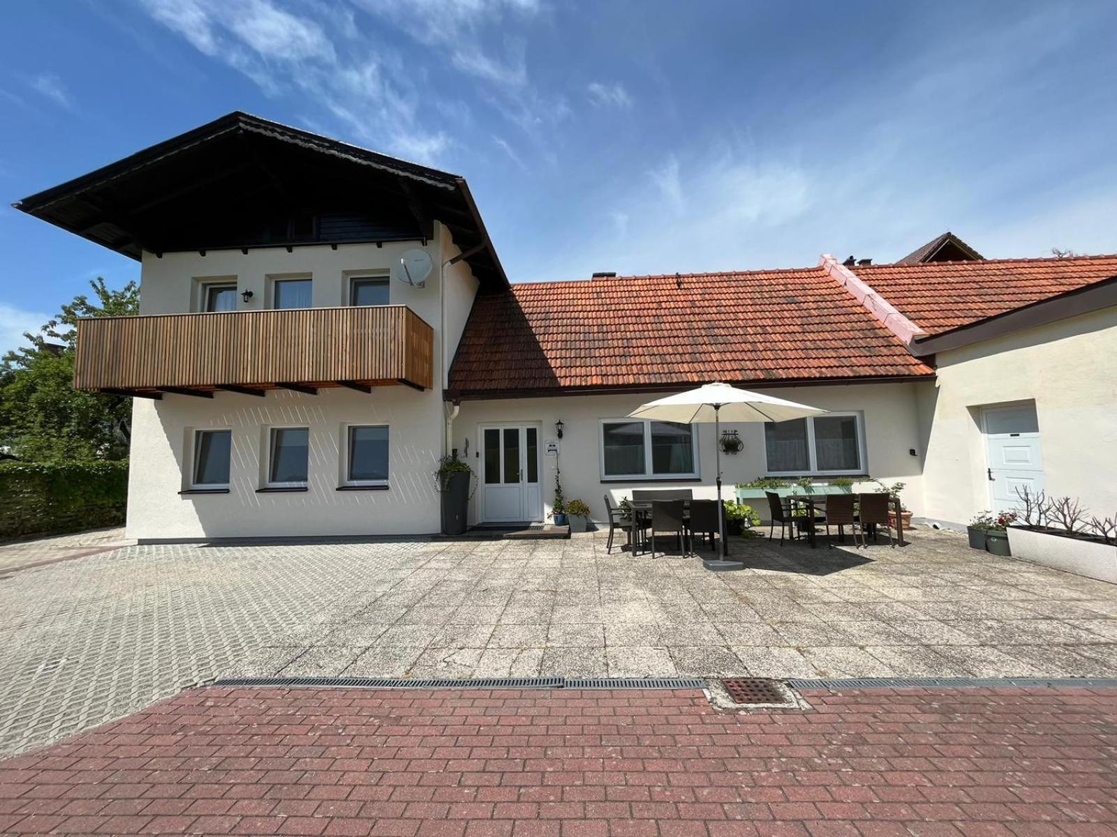 Danner Familien-Ferienwohnungen Schoerfling Am Attersee Extérieur photo